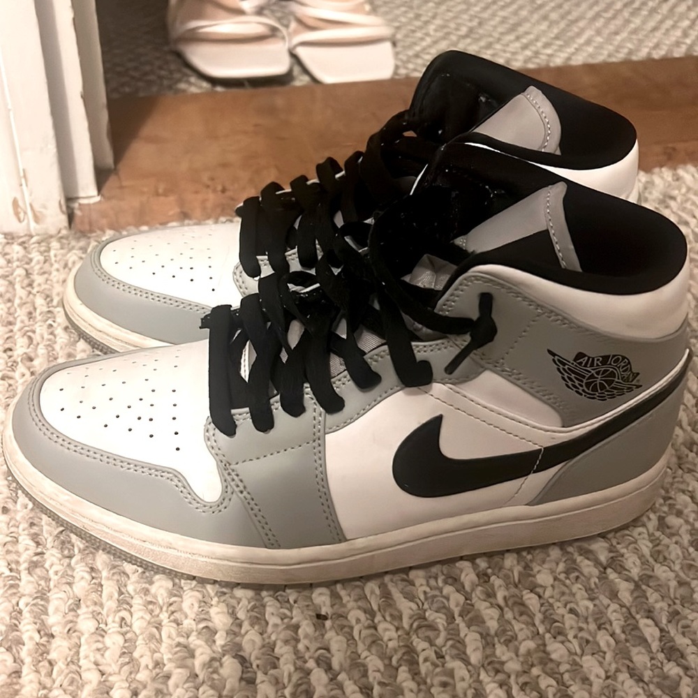 Light Smoke Grey Jordan’s